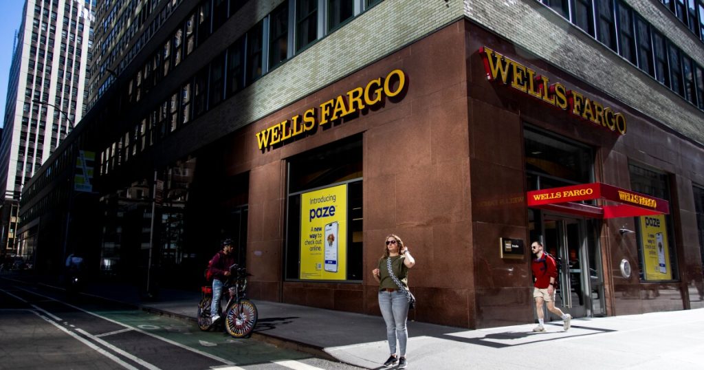 Wells Fargo gets its first non-branch employee union