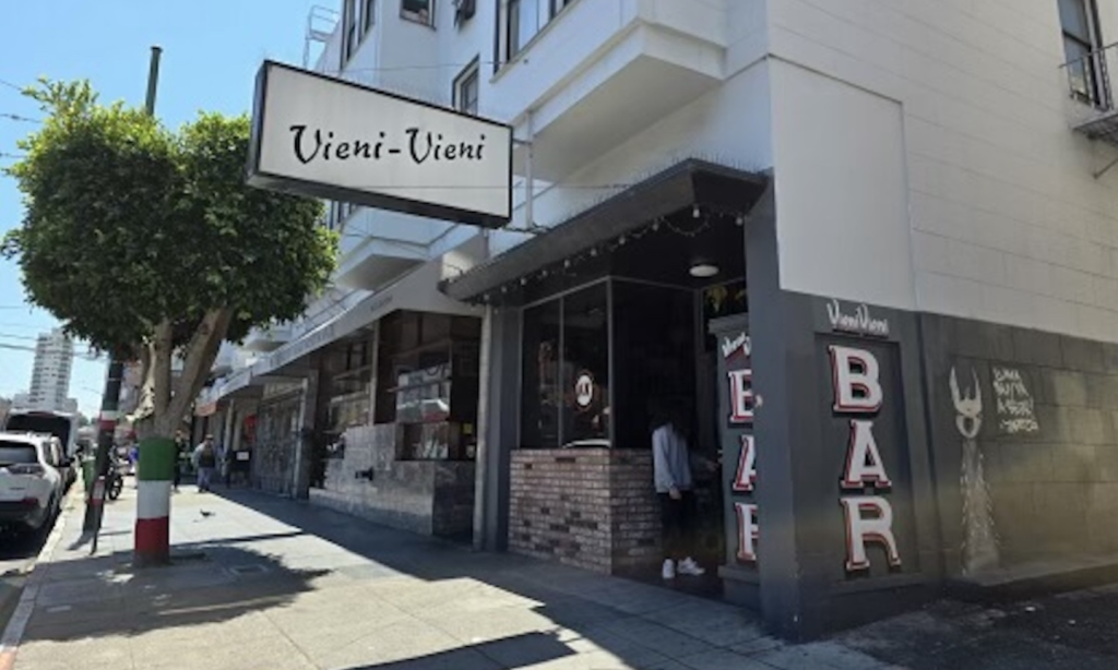 A Classic Dive Bar Holds Out Against the Tide