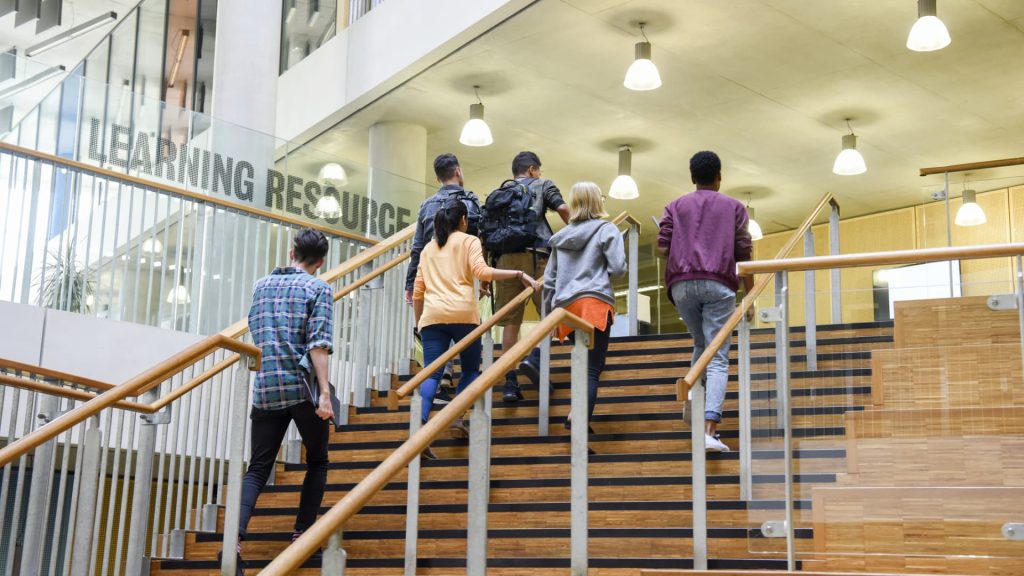 Freshmen college enrollment did not fall: research group cites error